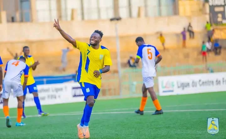 8bd6ee6e b9c6 4700 a4fb e087f248d5d7