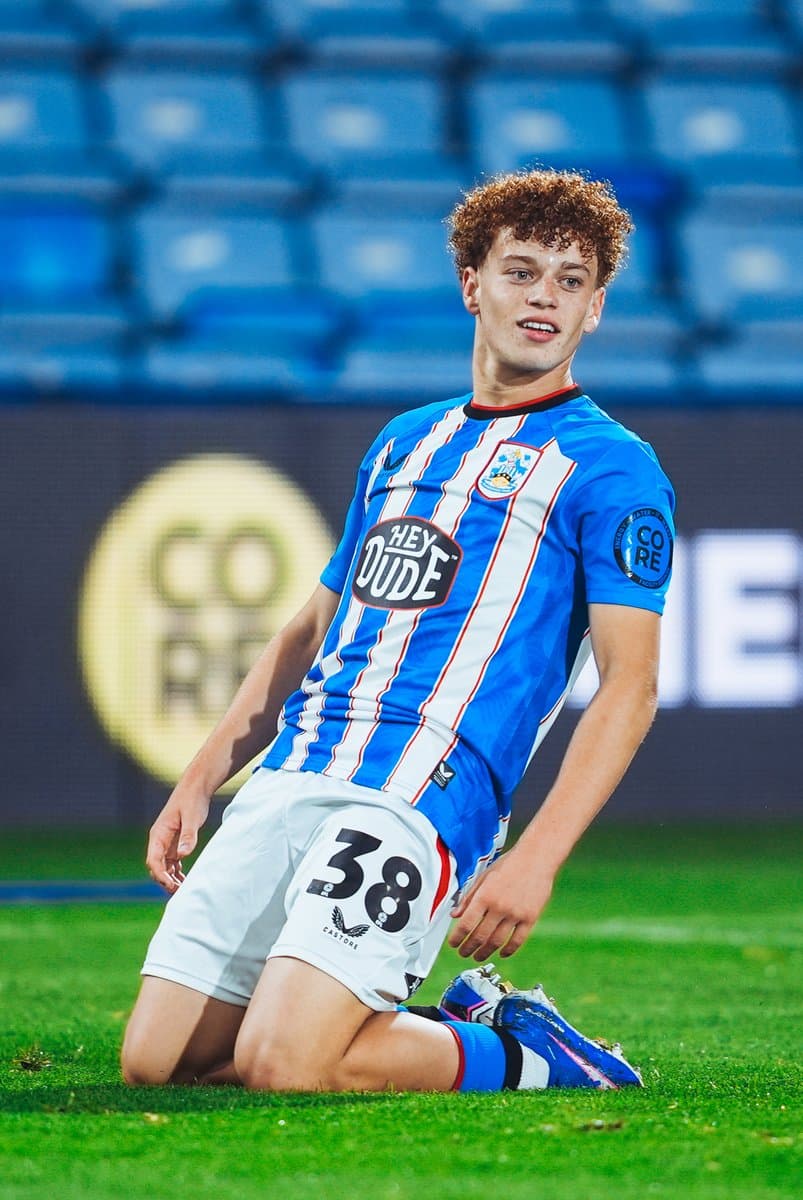 HT RHv1WYAAl5UA